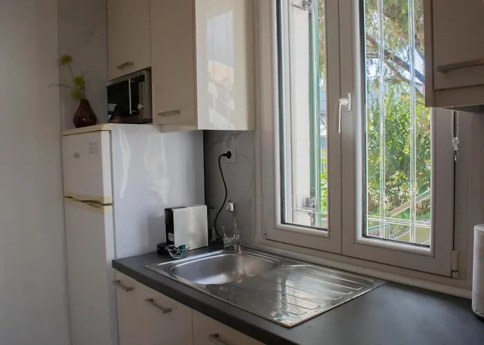 Helia 1 Appartement Alepou